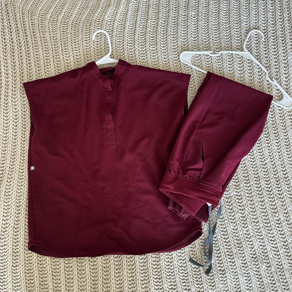 Figs Rafaela Oversized Scrub Top and Jogger Scrub Pants XXS